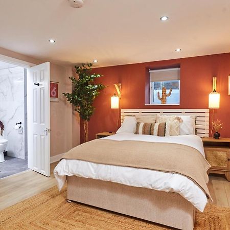 Homebird Property - Haddon House 利兹 外观 照片